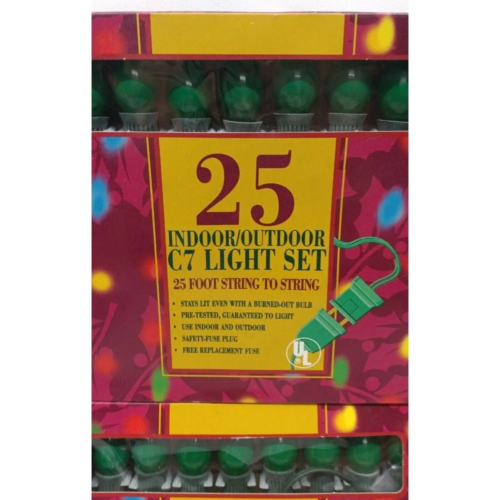 NEW VTG (2) 25' C7 LIGHT STRING IN/OUT Large Green 